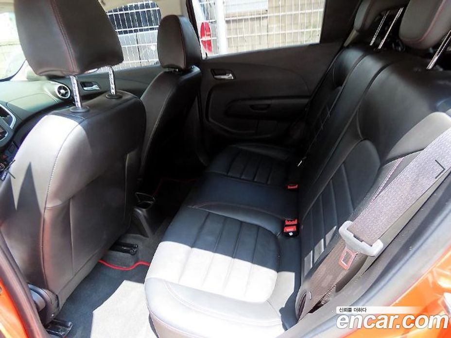 Chevrolet (GM Daewoo) Aveo Hatchback фото 6