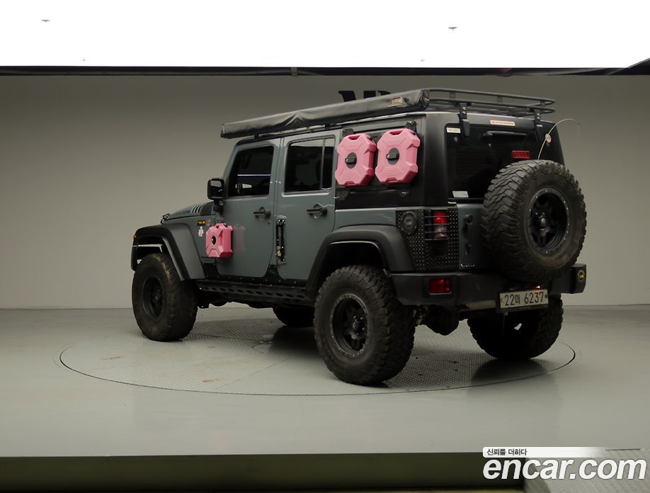 Jeep Wrangler (JK) фото 4