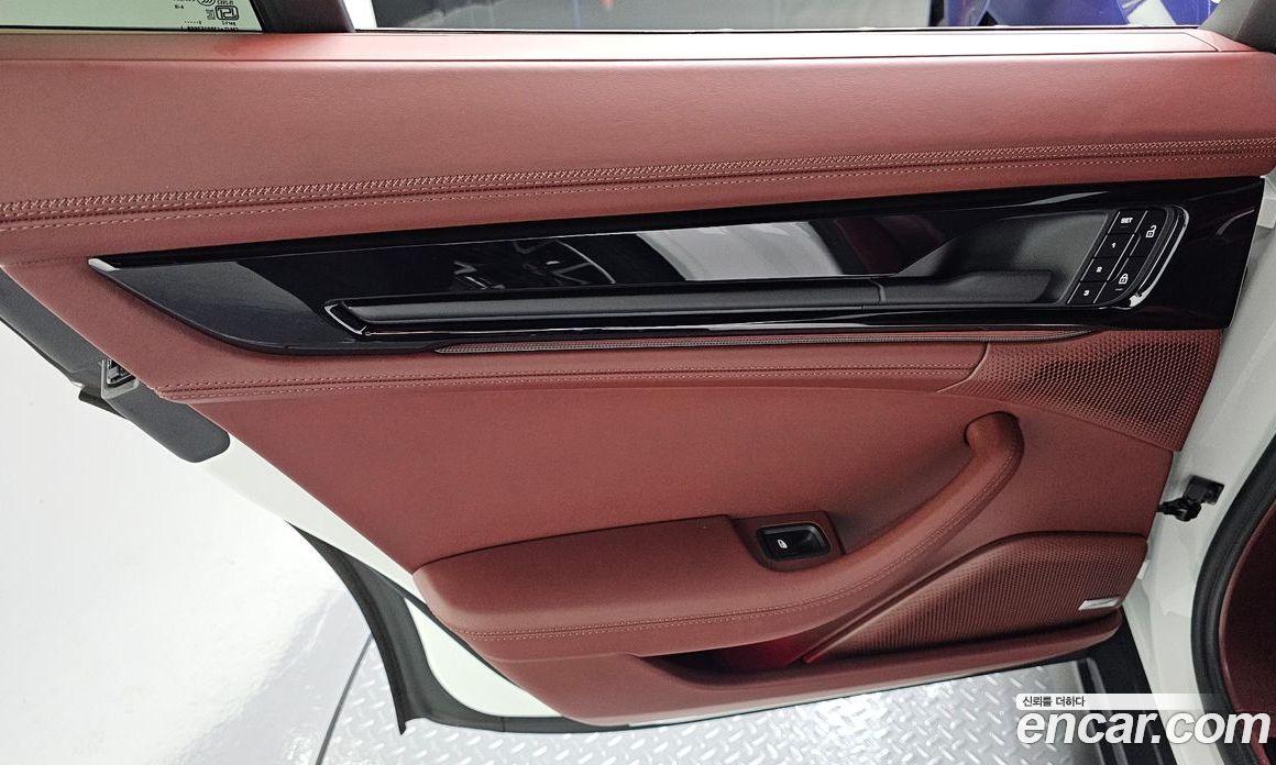 Porsche Panamera (976) фото 25
