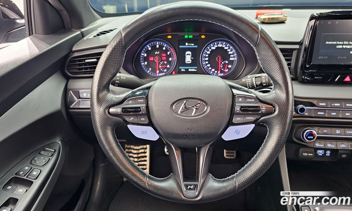 Hyundai Veloster (JS) фото 13