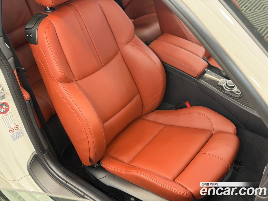 BMW M3 (E90) фото 3