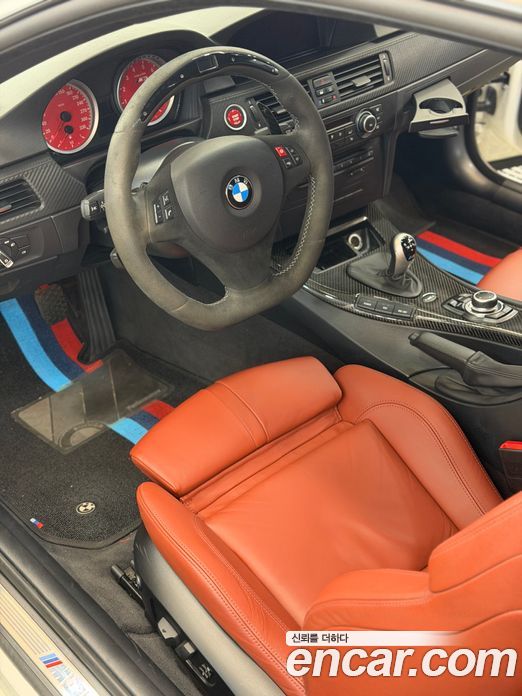 BMW M3 (E90) фото 5