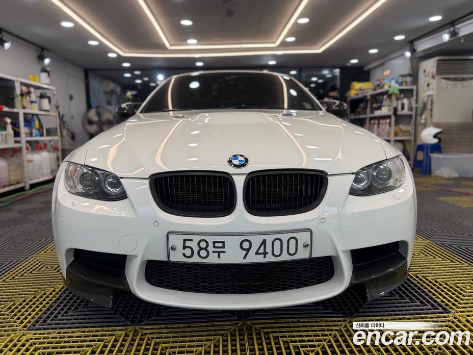 BMW M3 (E90) фото 7