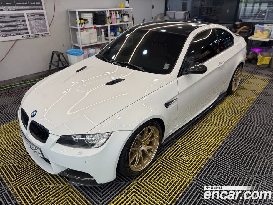 BMW M3 (E90) фото 13