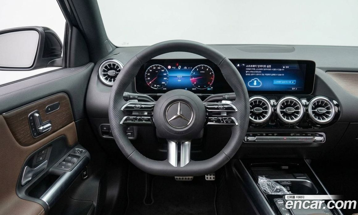 Mercedes-Benz GLA-Class H247 фото 7