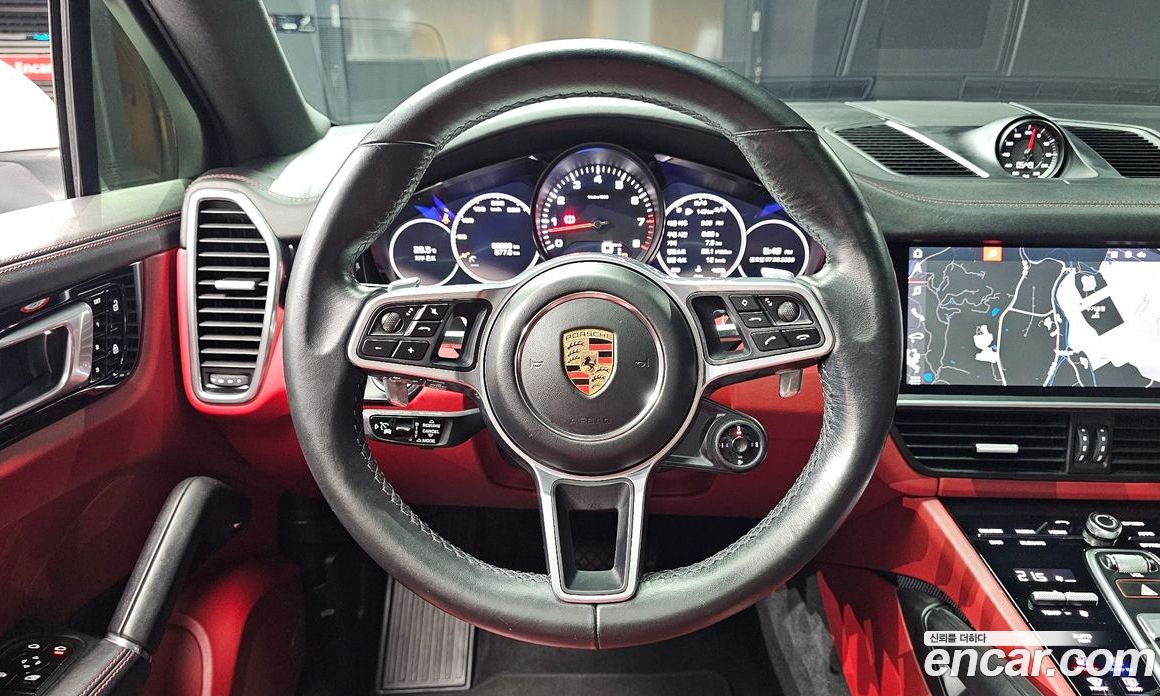 Porsche Cayenne 3rd Gen фото 12