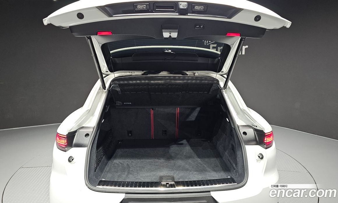 Porsche Cayenne 3rd Gen фото 35