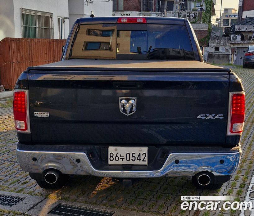 Dodge Ram Pickup фото 2