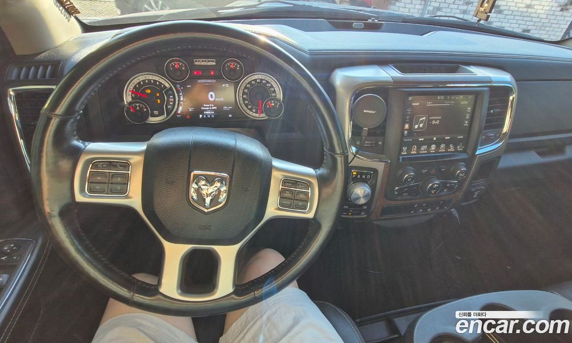 Dodge Ram Pickup фото 7