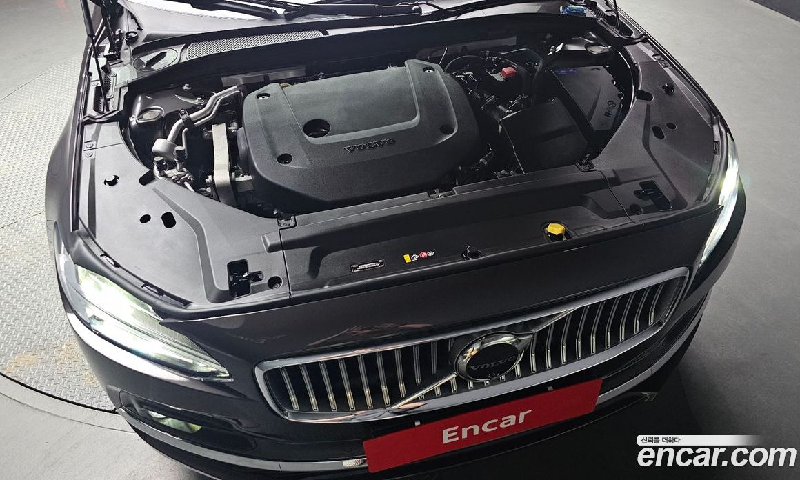 Volvo S90 фото 5