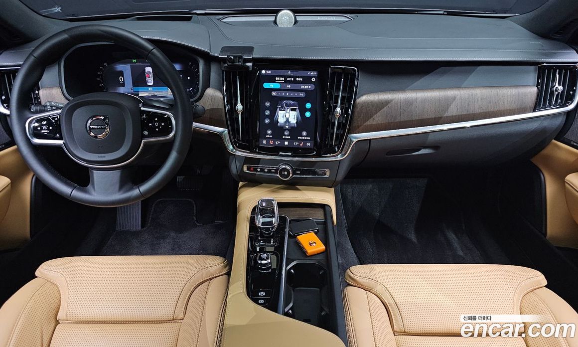 Volvo S90 фото 6