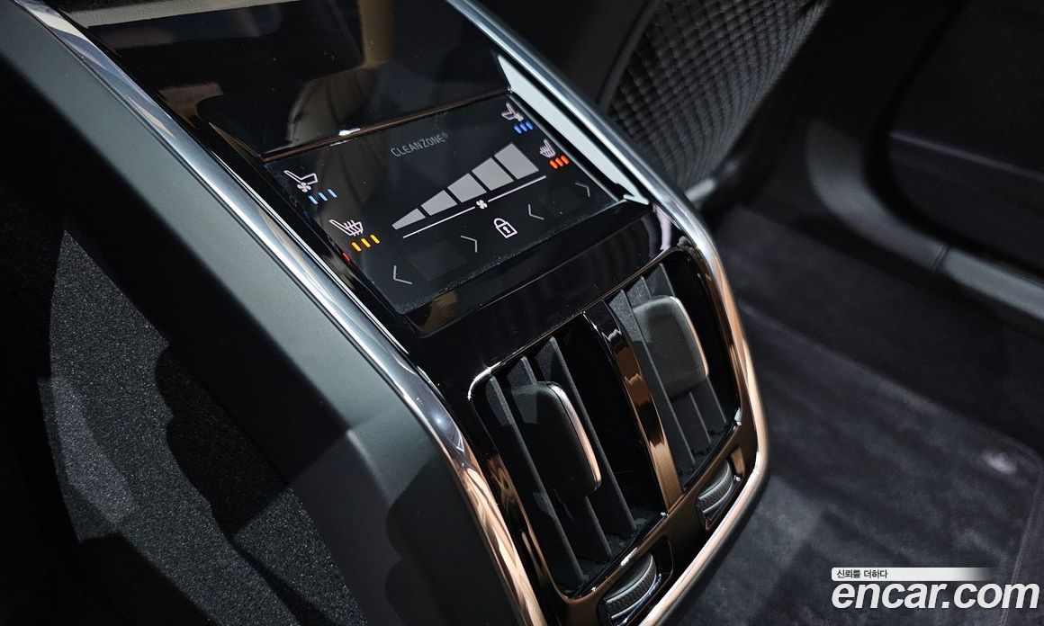 Volvo S90 фото 18