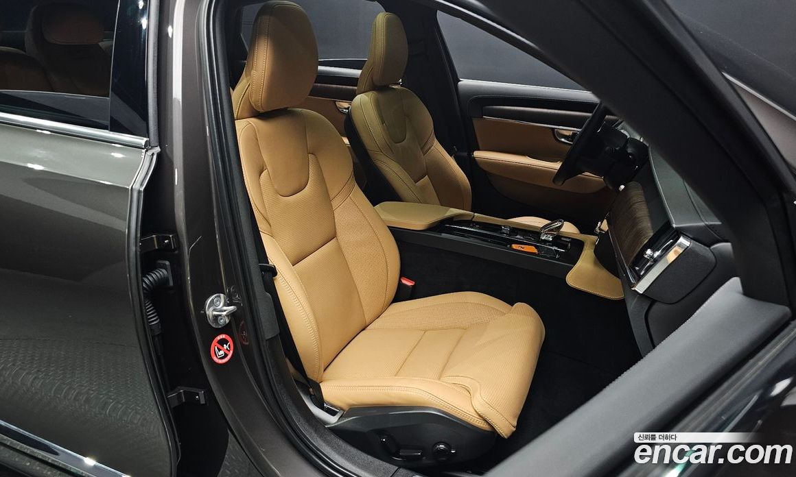 Volvo S90 фото 26