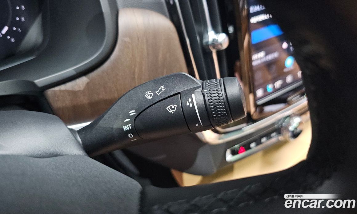 Volvo S90 фото 29