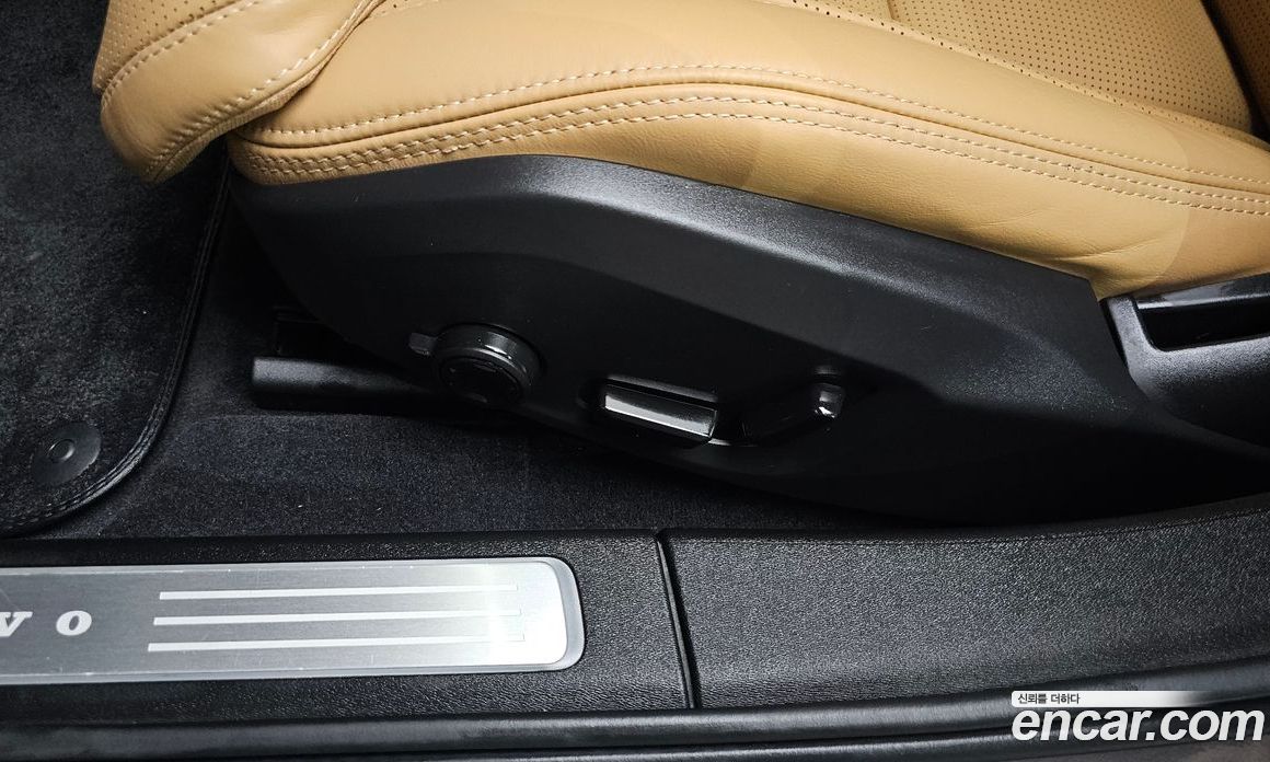 Volvo S90 фото 33