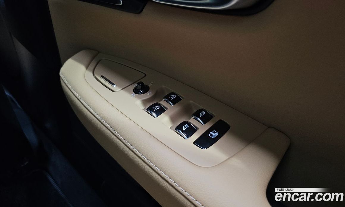 Volvo S90 фото 36