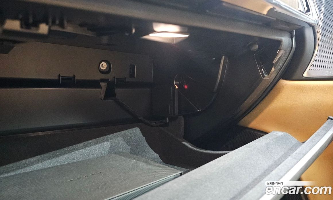 Volvo S90 фото 37