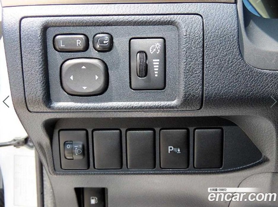 Lexus CT200h фото 12