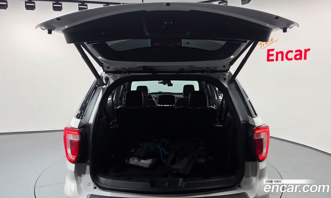 Ford Explorer 5th Gen фото 19