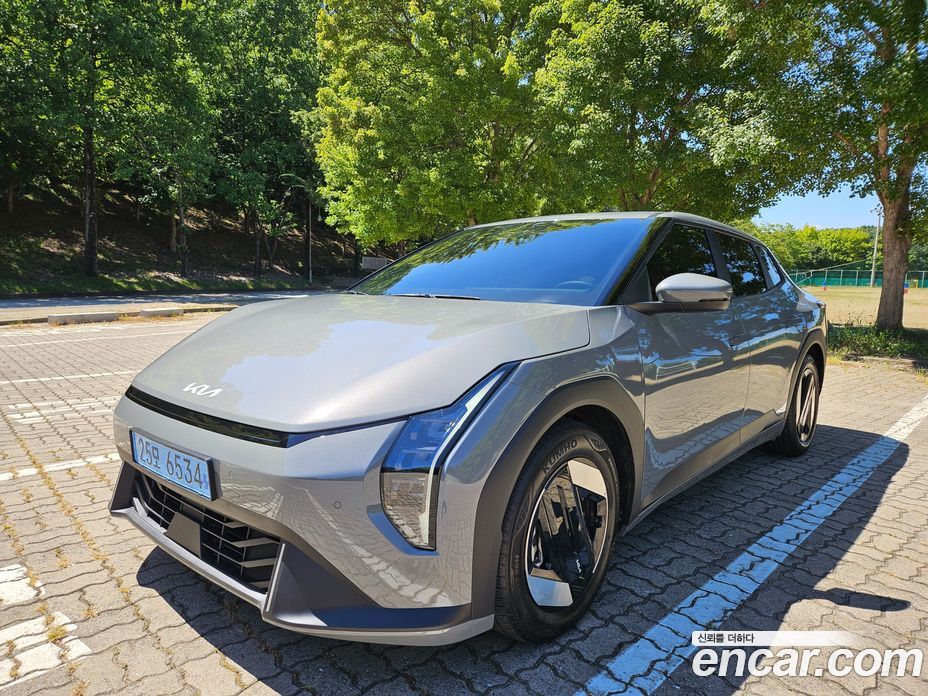 Kia EV4