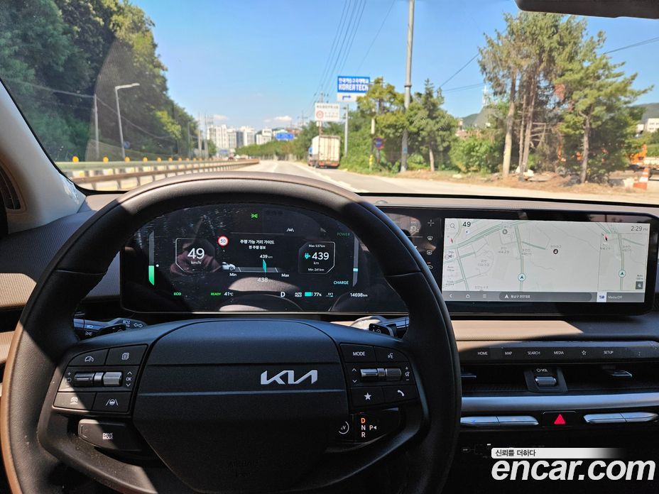 Kia EV4 фото 16