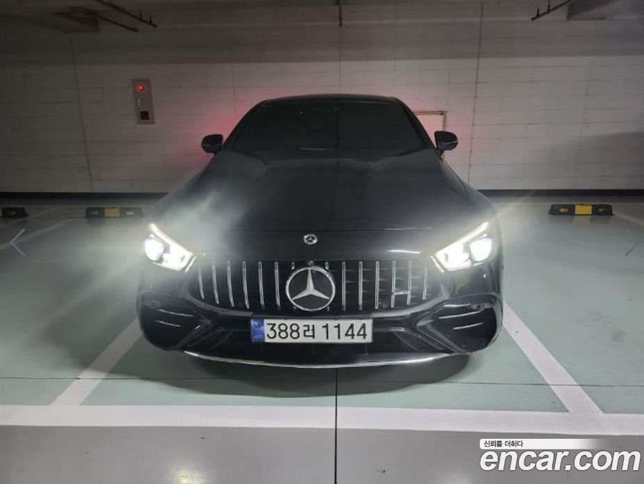 Mercedes-Benz AMG GT фото 2