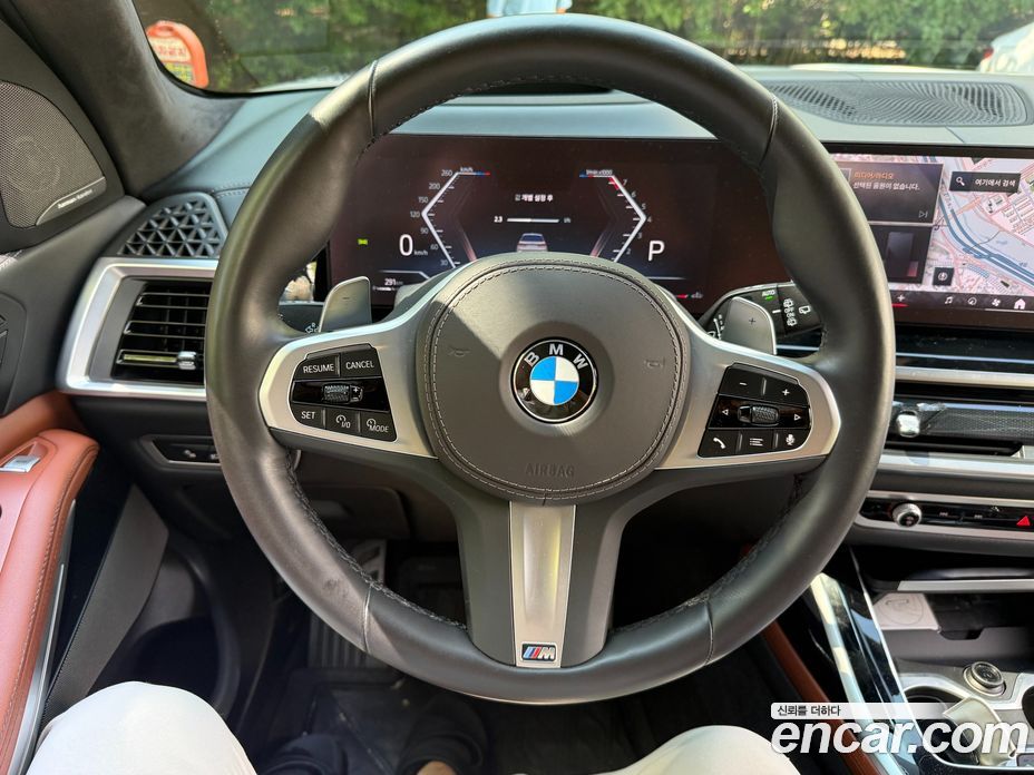 BMW X7 (G07) фото 10