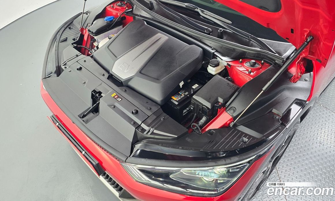 Kia EV6 фото 6