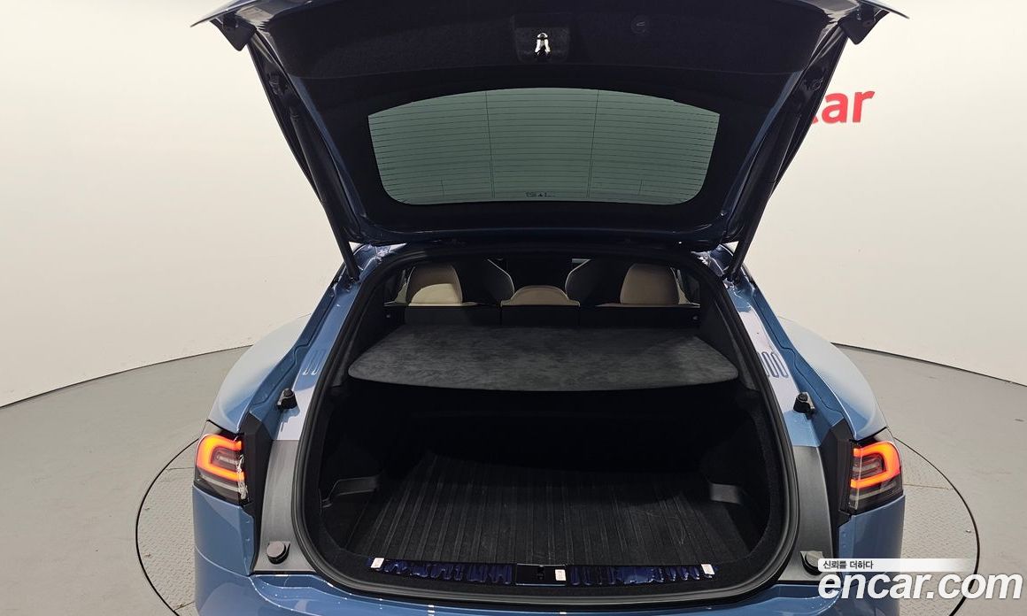 Tesla Model S фото 20