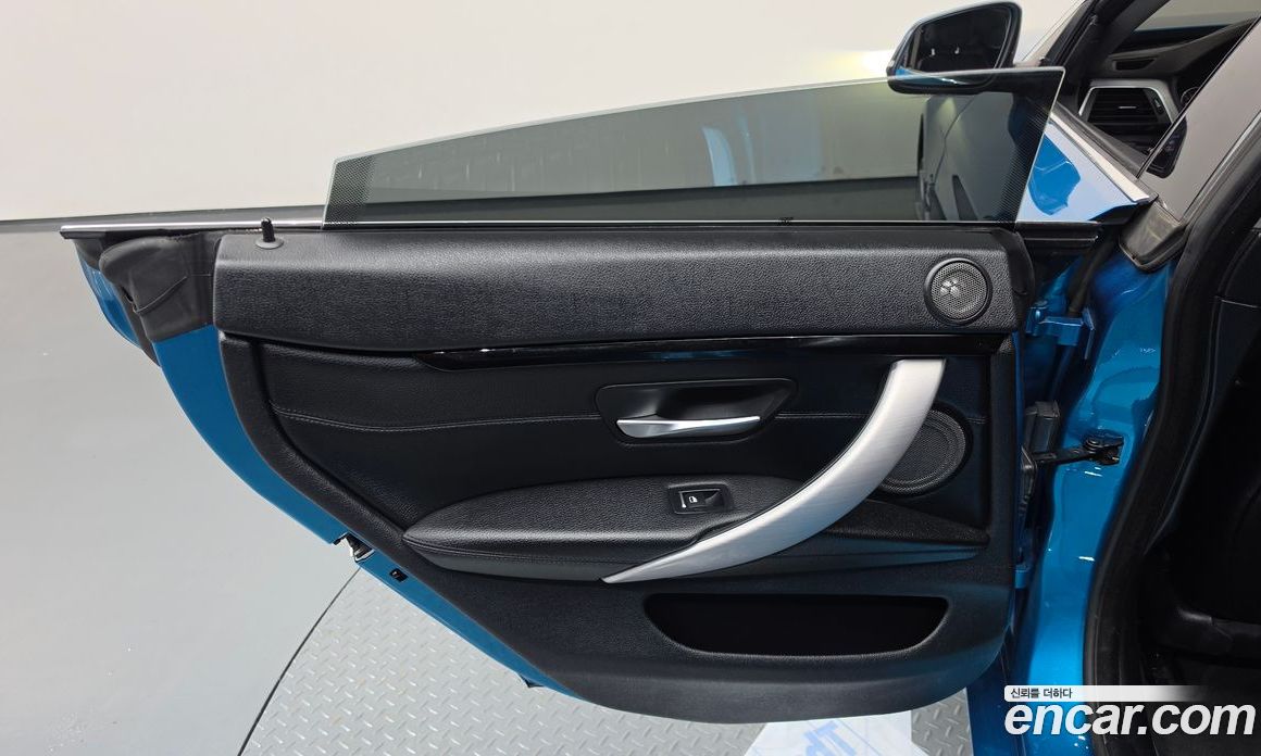 BMW 4-Series (F32) фото 25