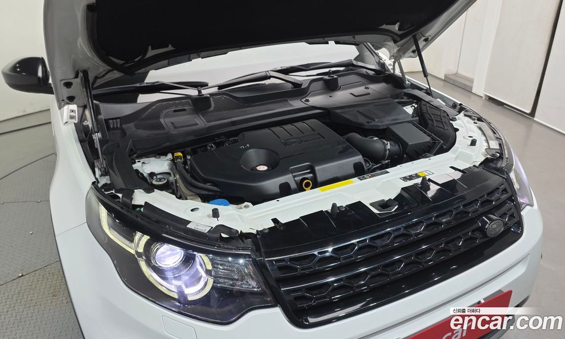 Land Rover Discovery Sport 1st Gen фото 6