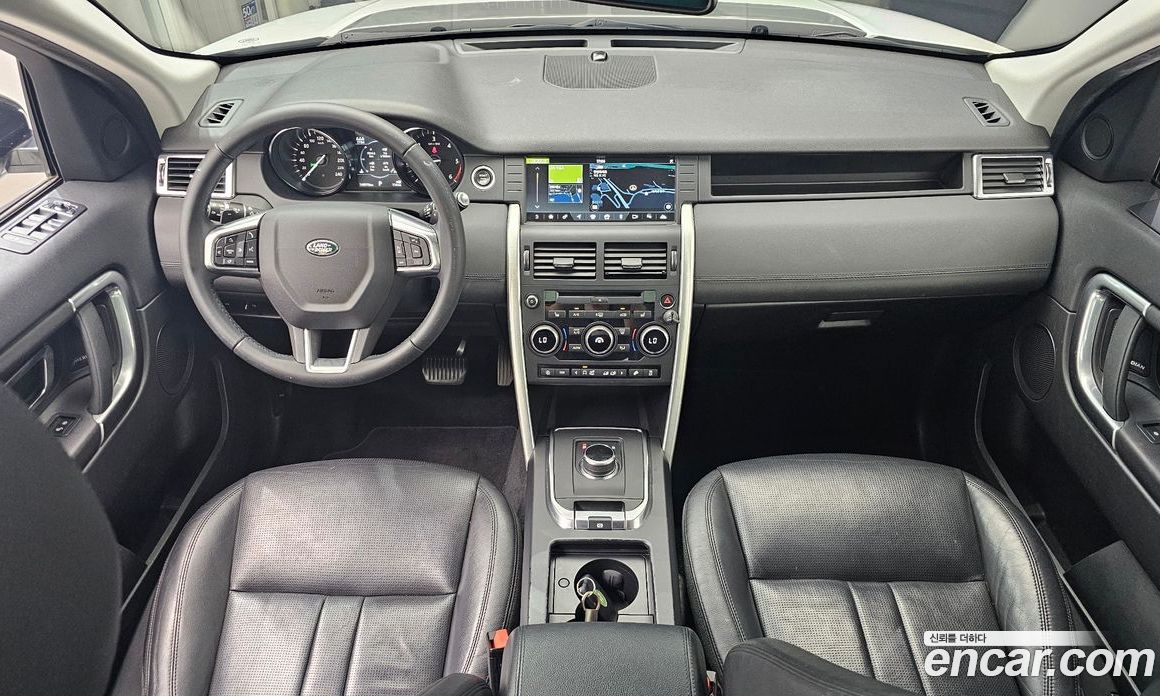 Land Rover Discovery Sport 1st Gen фото 7
