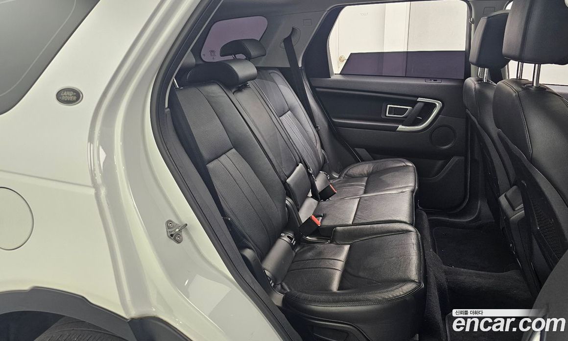 Land Rover Discovery Sport 1st Gen фото 11