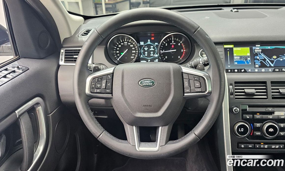 Land Rover Discovery Sport 1st Gen фото 13