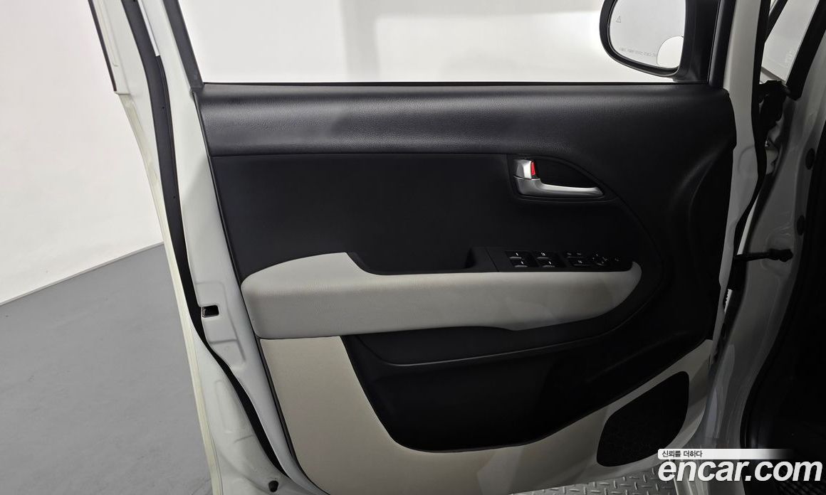 Kia Ray EV фото 24