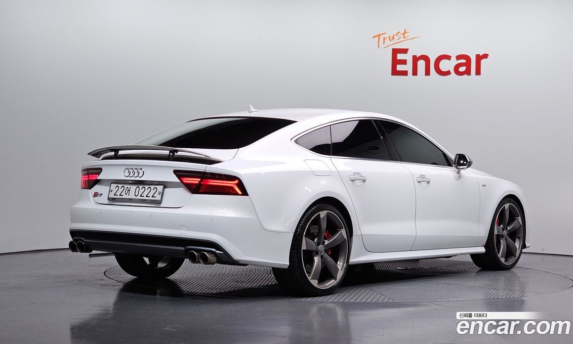 Audi A7 фото 2