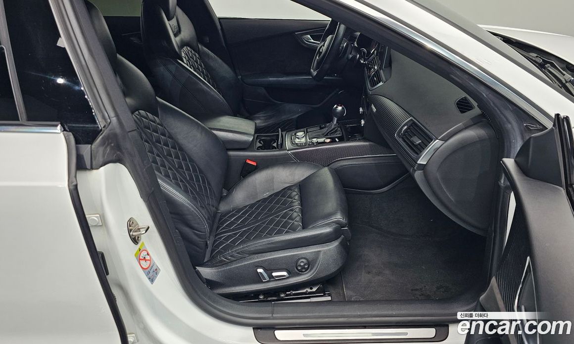 Audi A7 фото 12