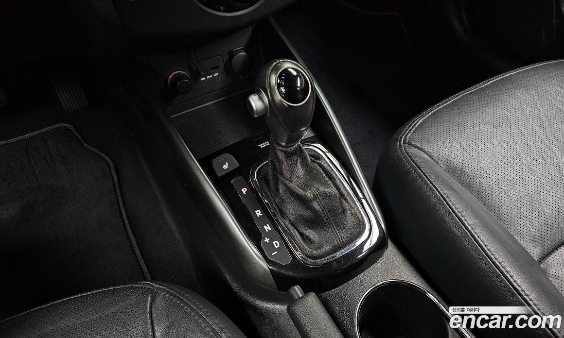 Kia Forte Hatchback фото 8