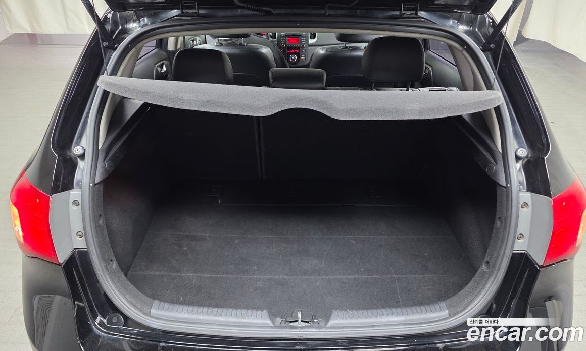 Kia Forte Hatchback фото 19