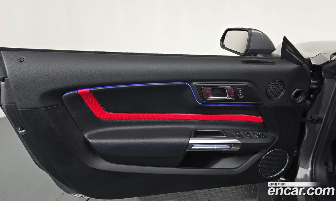 Ford Mustang фото 25