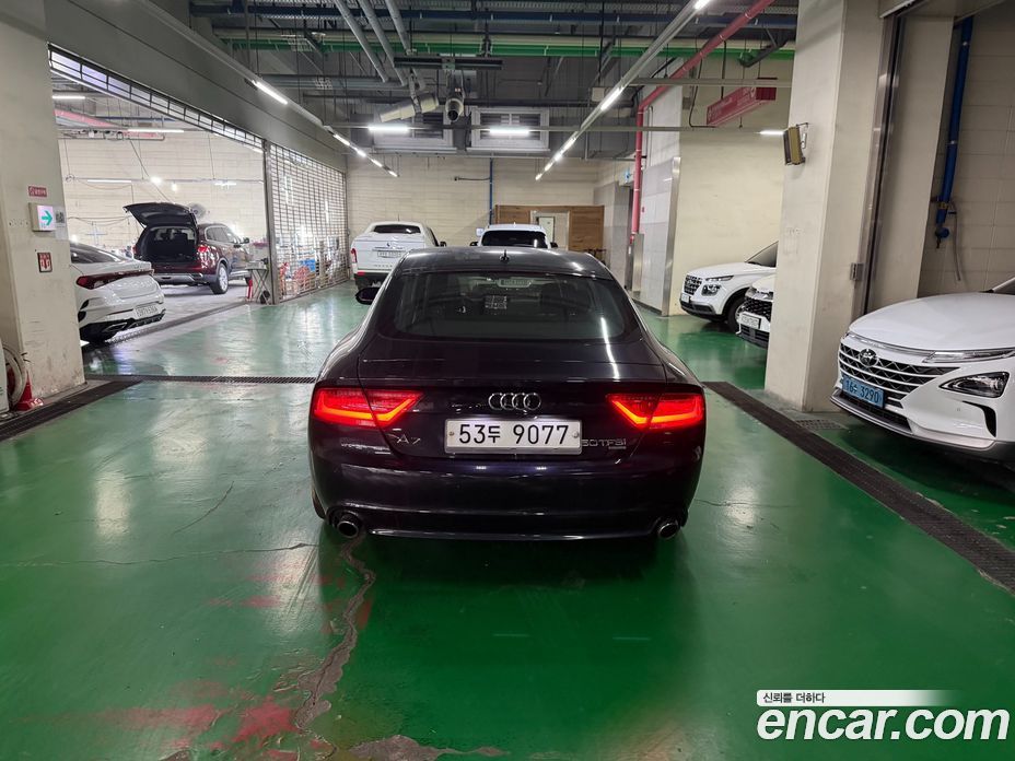 Audi A7 фото 2