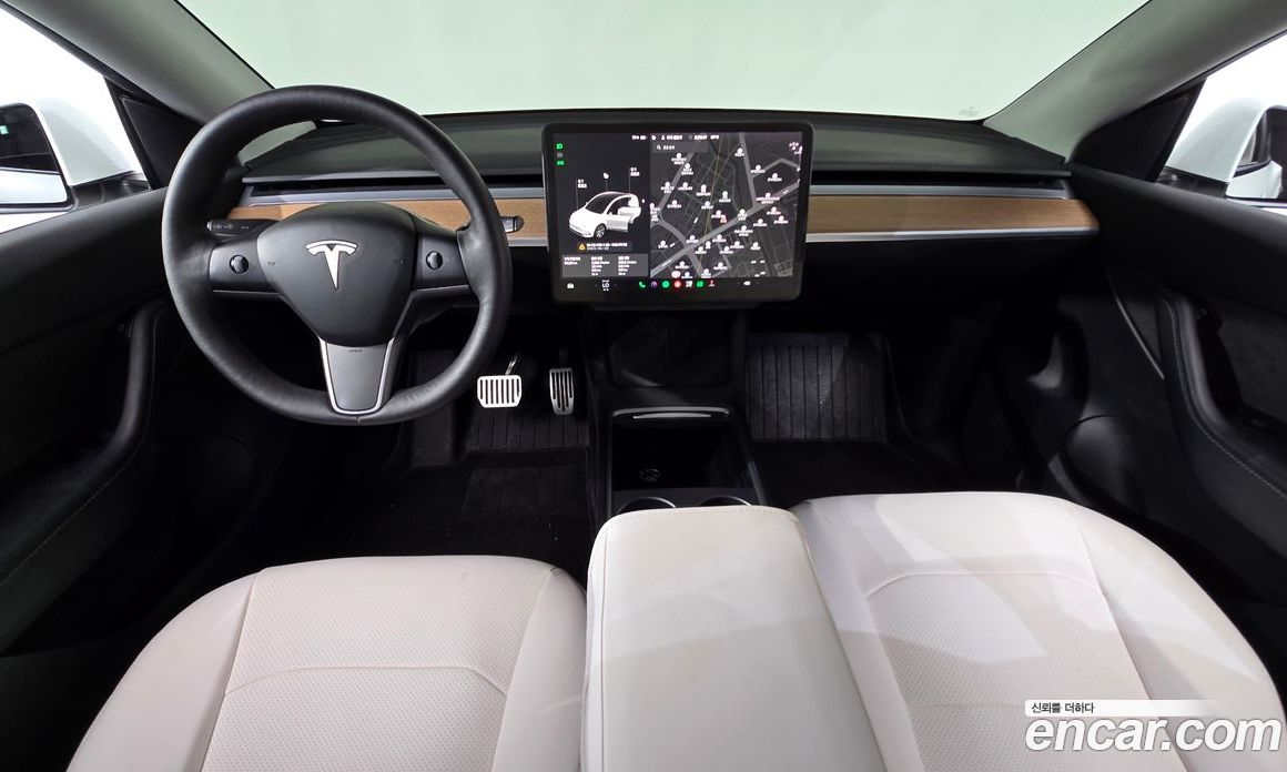 Tesla Model Y фото 6