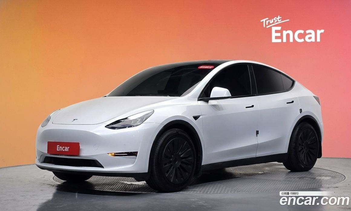 Tesla Model Y фото 20