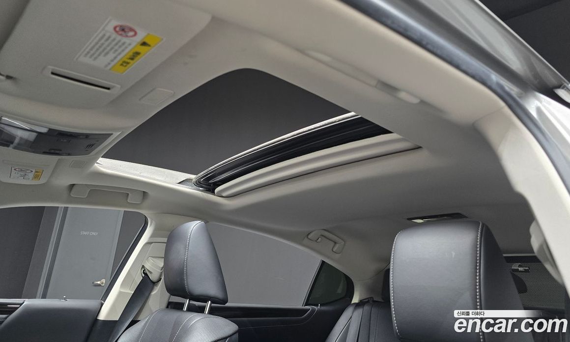 Lexus ES300h 7th Gen фото 19