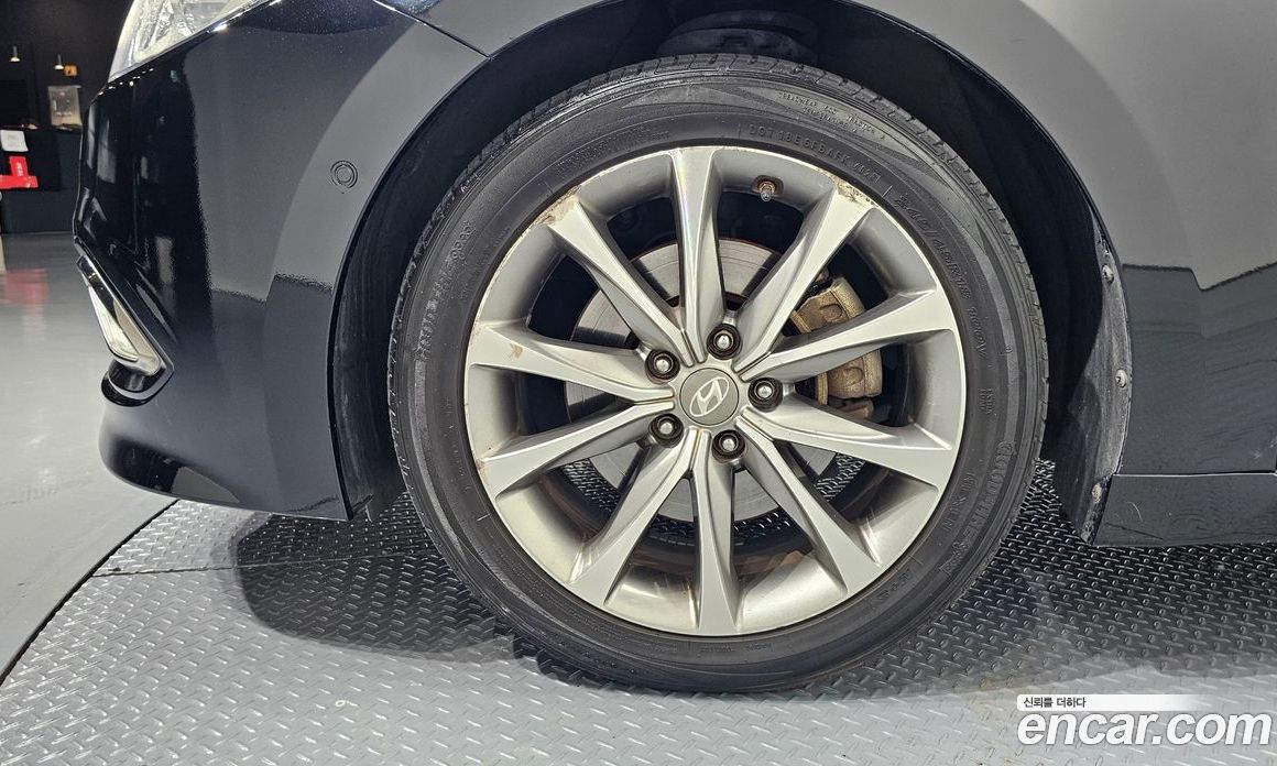 Hyundai Grandeur (HG) фото 5