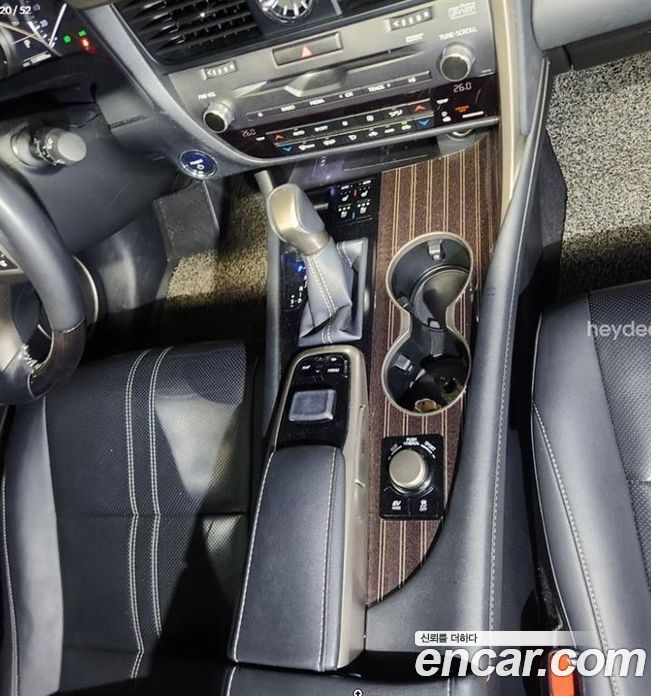 Lexus RX450h 4th Gen фото 12