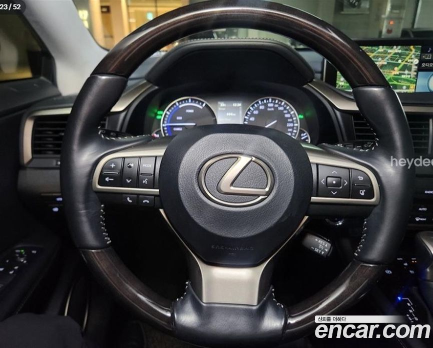 Lexus RX450h 4th Gen фото 14
