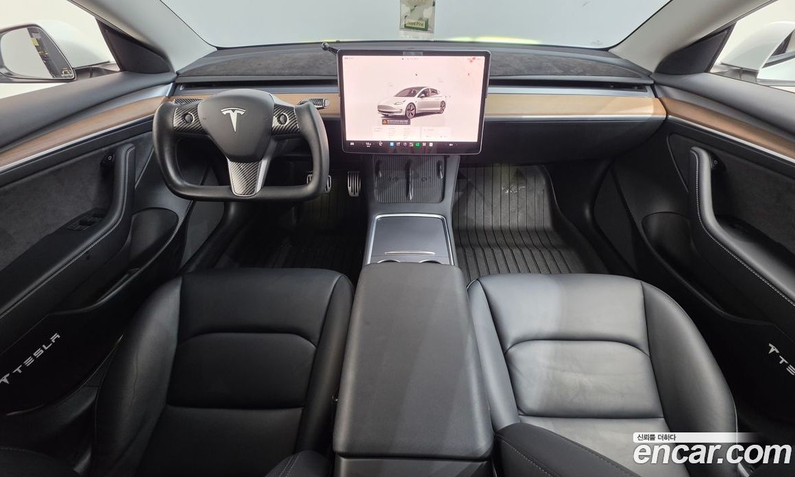 Tesla Model 3 фото 7
