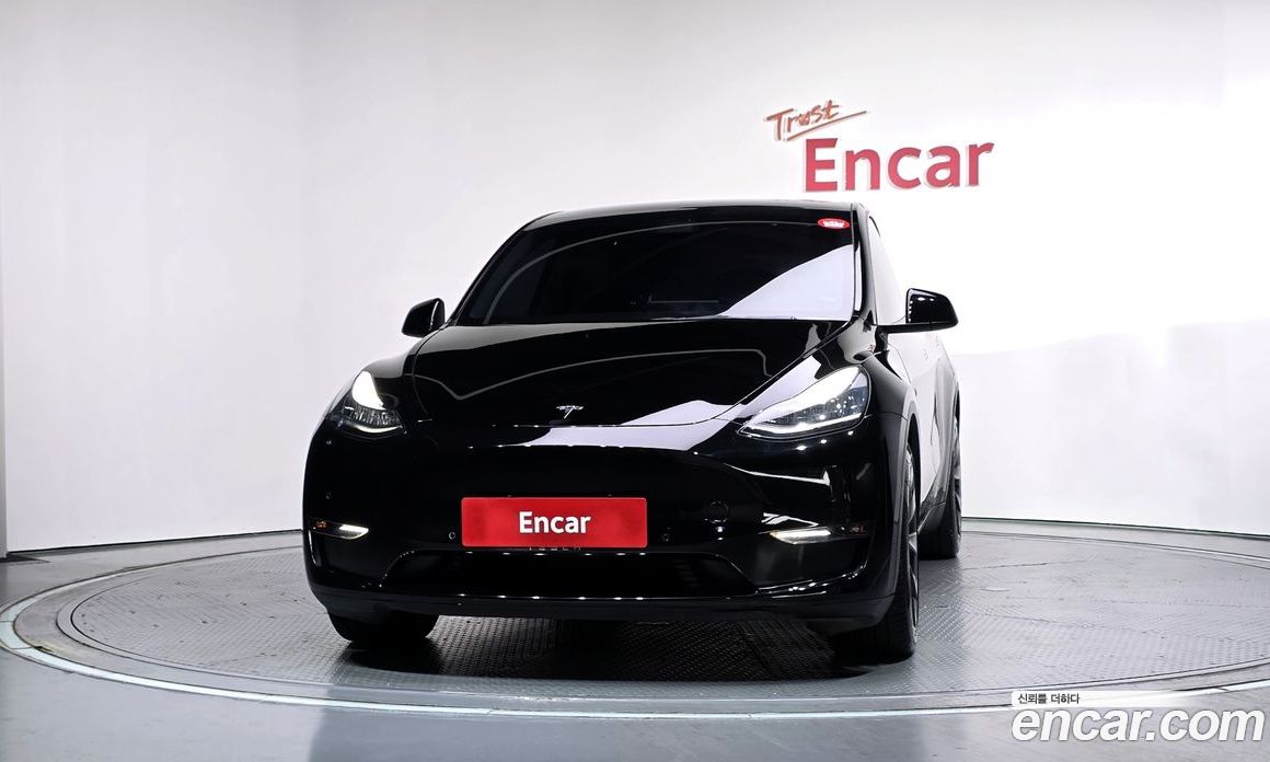 Tesla Model Y фото 3