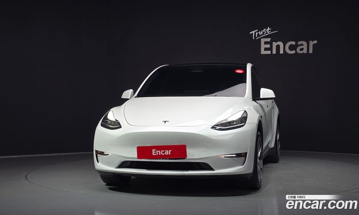 Tesla Model Y фото 3